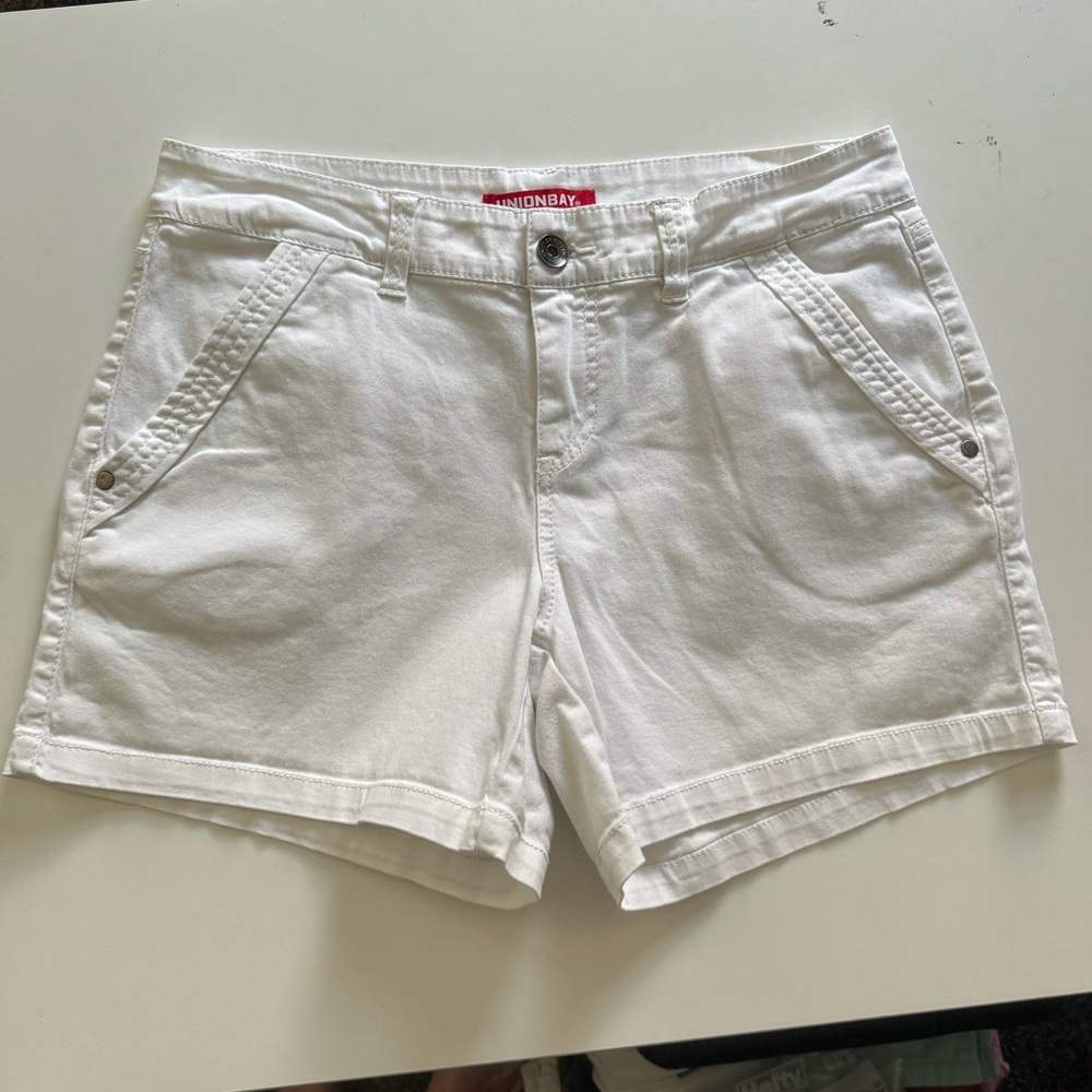Union Bay white shorts size 11